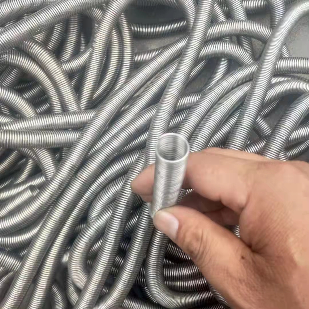 渗水弹簧管