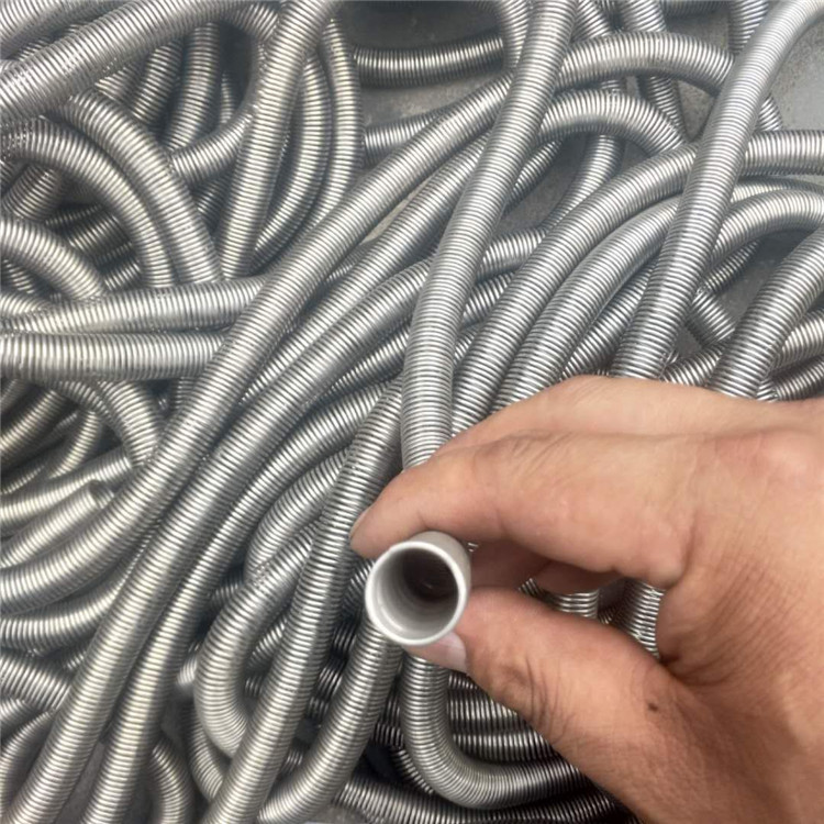 渗水弹簧管